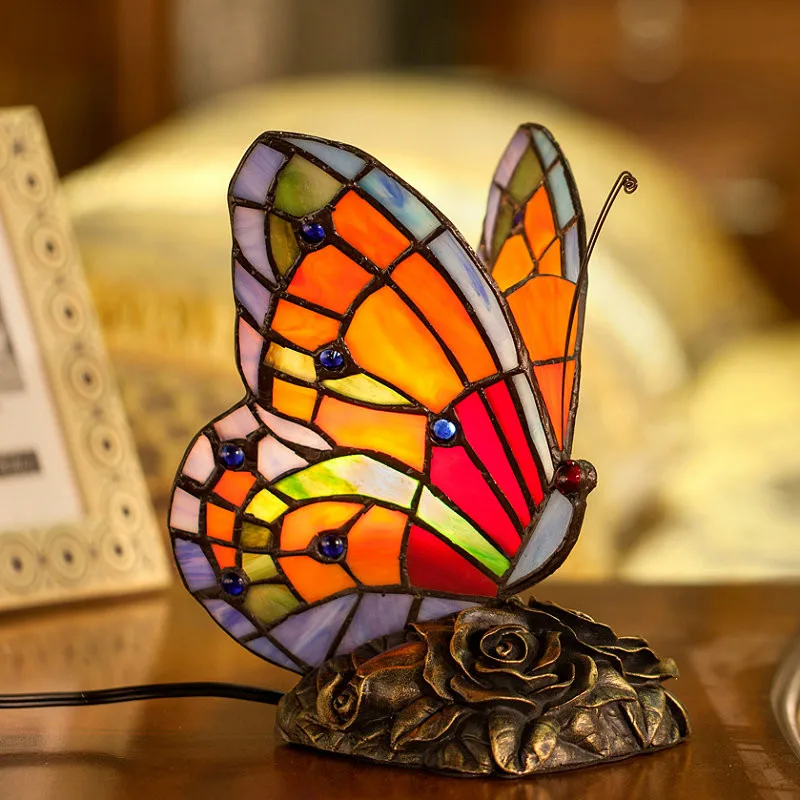 FUMAT-Butterfly-Table-Lamp-Art-Decor-Stained-Glass-Lights-For-Living-Room-Butterfly-Tiffany-Bedroom-Hotel (1)