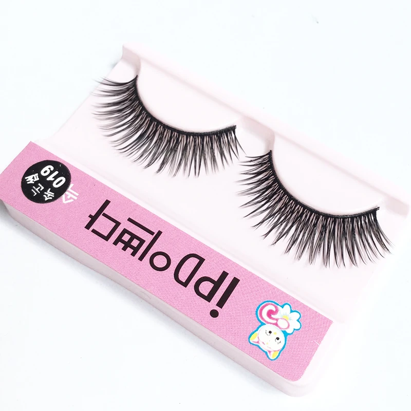 

1 Pair Women Natural Eye Makeup False Eyelashes Handmade Short Lashes Reusable Cosmetic Faux Cross Fake Eye Lashes For Beauty