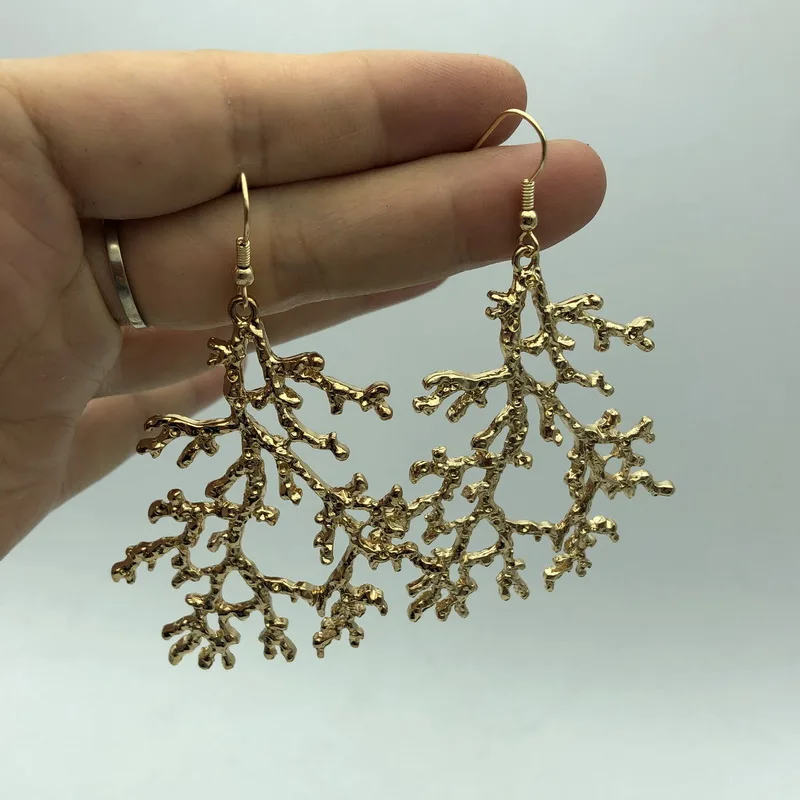 F.J4Z New Women Earrings Fashion Designer Alloy Coral Pendant Earrings Oversize Lady Party Earrings Dropship Jewelry