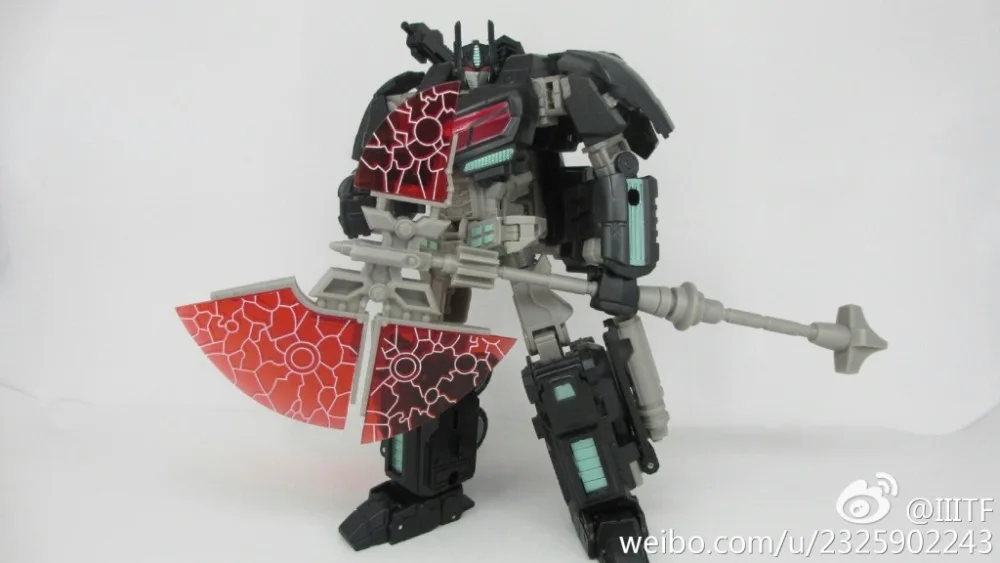 

ITF WFC Black Optimus Prime VOYAGER Scale,In stock!