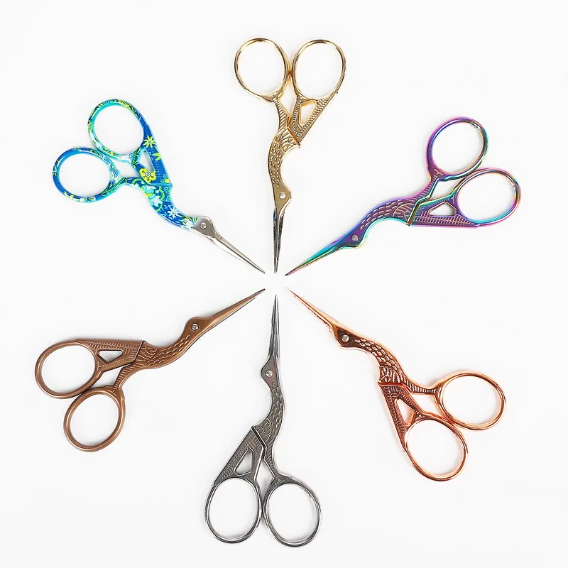 

1PCS Durable Stainless Steel Retro Scissors Makeup Embroidery Nail Scissors Toe Horny Scissors Beauty Makeup Sewing Tools