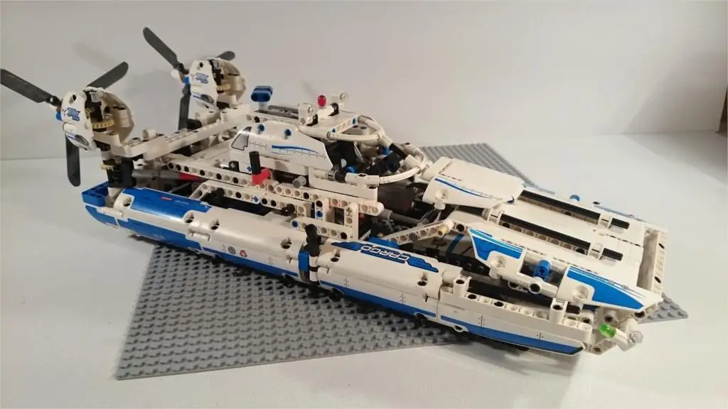LP 20016 подлинный новый Technic Ultimate механические два изменения грузовой самолет