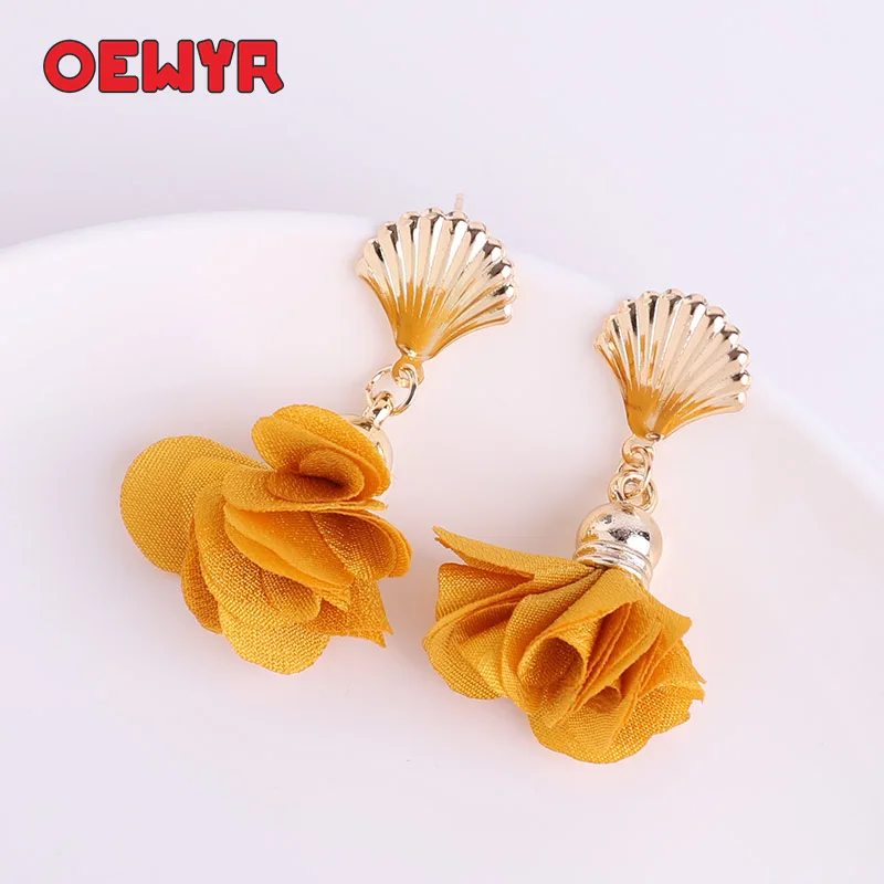 

Hot Sea Shell Of The Popular Earrings for women Personality Fashion Temperament Jewelry Red Cloth Flower Statement Earrings 2019