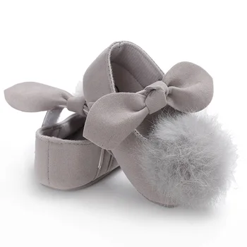 

2020 Fashion Fur Ball Toddler Baby Girl Shoes Bowknot Soft Cute Crib Pram Shoes Pompom First Walkers shoes for 0-18M Prewalkers