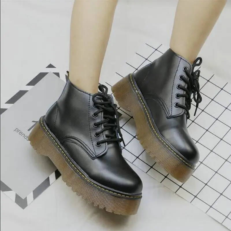 

Tleni Winter warm fur short Motorcycle Boots Women Autumn Fashion Round Toe Platform Combat Boots Ladies walking Shoes ZW-102