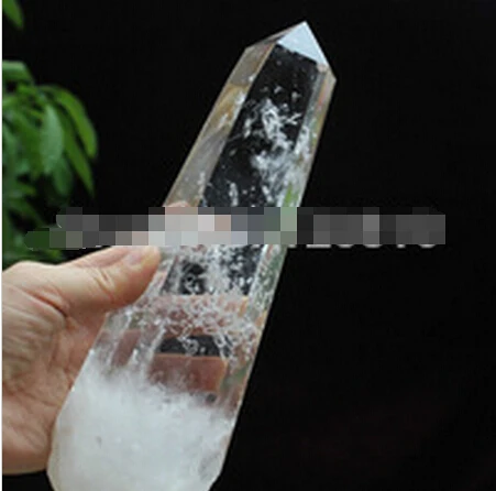 

A 324 Rock Inside Natural QUARTZ CRYSTAL (0601)