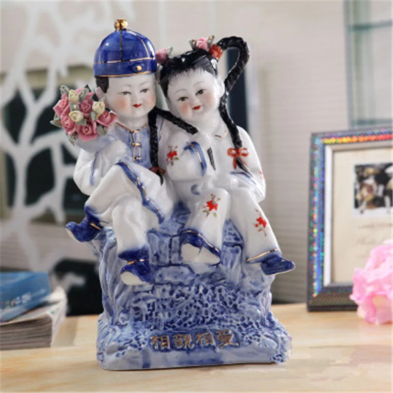 

Ceramics Craftwork Wedding Gift Lovers Figures Statue Decoration European Style Living Room Furnishing Articles G1250