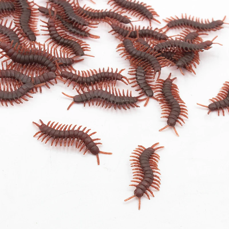 

3 Pcs Funny Fake Cockroach Dragonfly Scorpion Fly Halloween Decoration Jokes Pranks Fun Novelty Tricks Simulation False Toys