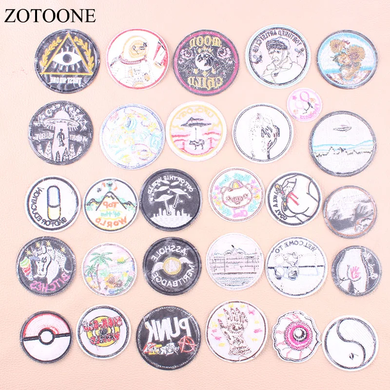 ZOTOONE Round UFO Parches Embroidered Iron on Patches For Clothing DIY Motif Stripes Clothes Stickers Alien Astronaut Badges E