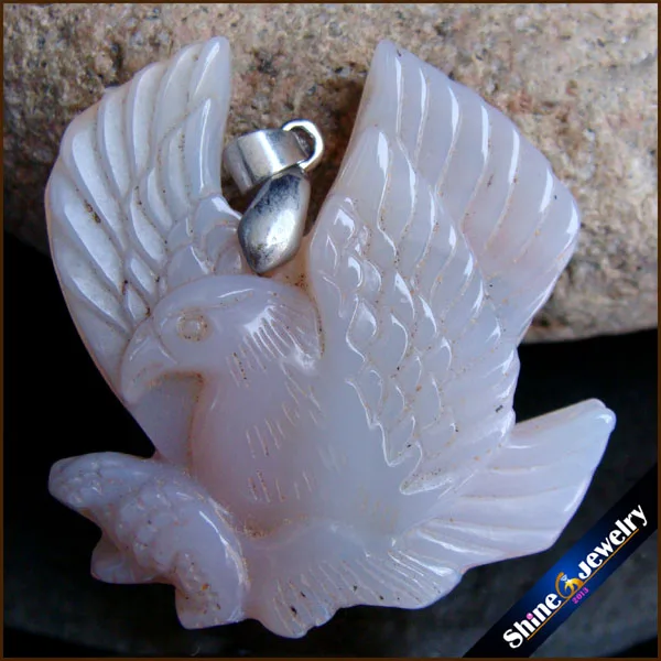Real Natural Hand-Carved Animal Eagle Shaped Pendant for Necklace Stone Beads Healing Gray Agates Crystal Fashion Jewelry HS110