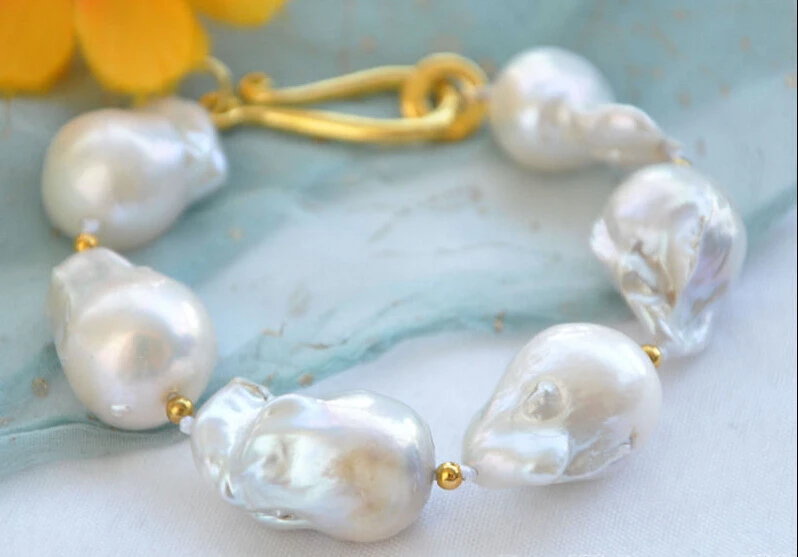

Free shipping@@@@@ 19mm WHITE BAROQUE KESHI REBORN PEARL BRACELET 8inch