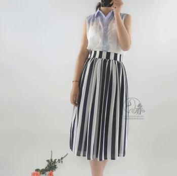 

Summer Women Elegant Retro Vintage Mid-calf Vertical Black and White Stripe Skirt Ladies Plus Size Long Chifon Pleated Skirt