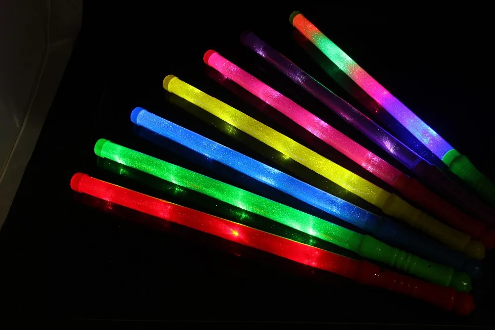 Лучший подарок на день рождения Светодиодный Волшебная палочка изменение цвета яркий фонарь осветительный фонарь на подставке для вечерние концертные пластиковые электронные цвета ful fluo