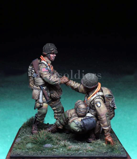 Неокрашенный комплект 1/35 зимние парашюты США включая 2 фигурки солдат набор