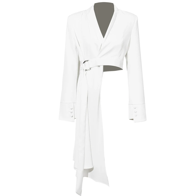 [EAM] New Autumn Winter V-collar Long Sleeve White Button Belt Spliced Irregular Jacket Women Coat Fashion Tide JX600