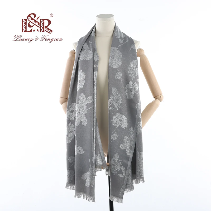 

2018 Print Gold Folower Women Silk Scarf Female Fould Femme Winter Poncho Short Tassel Women Shawl And Wraps Warm Bandana Women