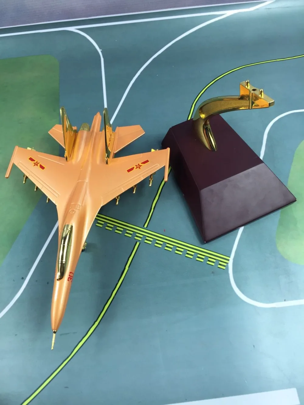Модель истребителя Su30 из сплава Коллекционная модель самолета игрушечная