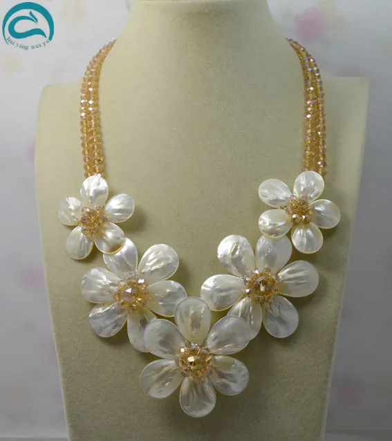 Handmade Colorful Sea Shell Freshwater Pearl Floral Necklace