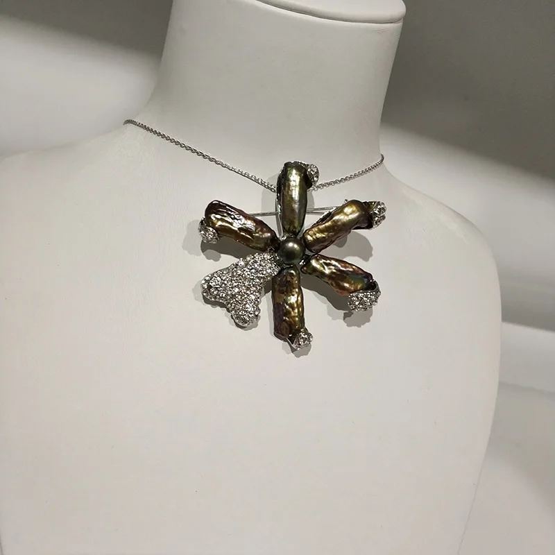 

JYX 2019 new seckill table of natural baroque pearls brooches Elegant and special only one piece beautiful wome Valentine's Day