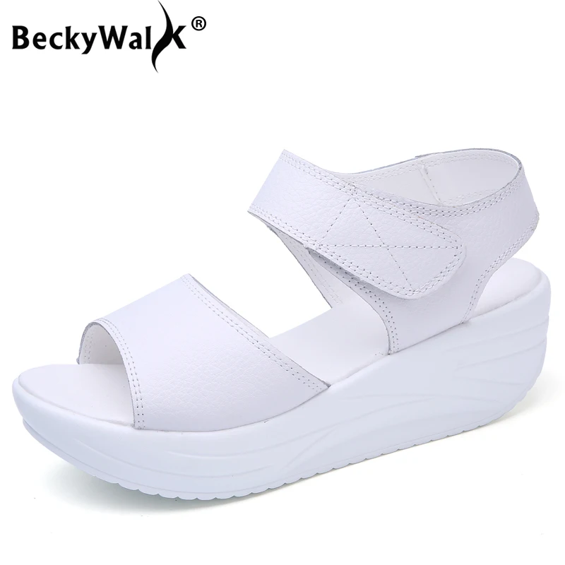 Повседневные женские сандалии BeckyWalk летние белые черные на танкетке платформе с