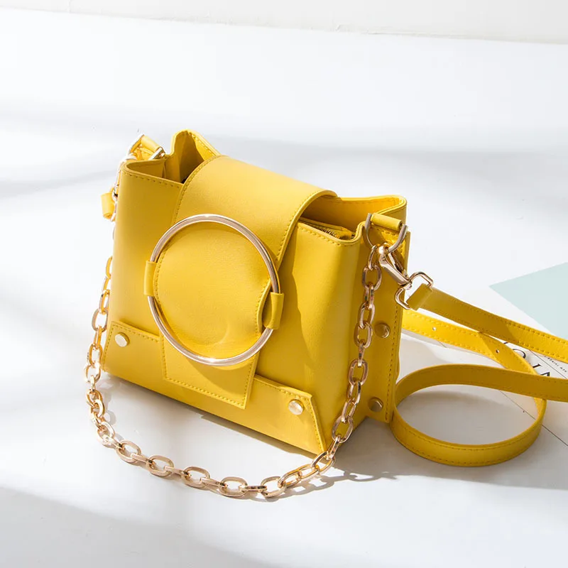 

2019 Summer Yellow Chain Design Women Messenger Bag Chic Ring Fashion Female Shoulder Bag Pu Leather Crossbody Flap Bag Small