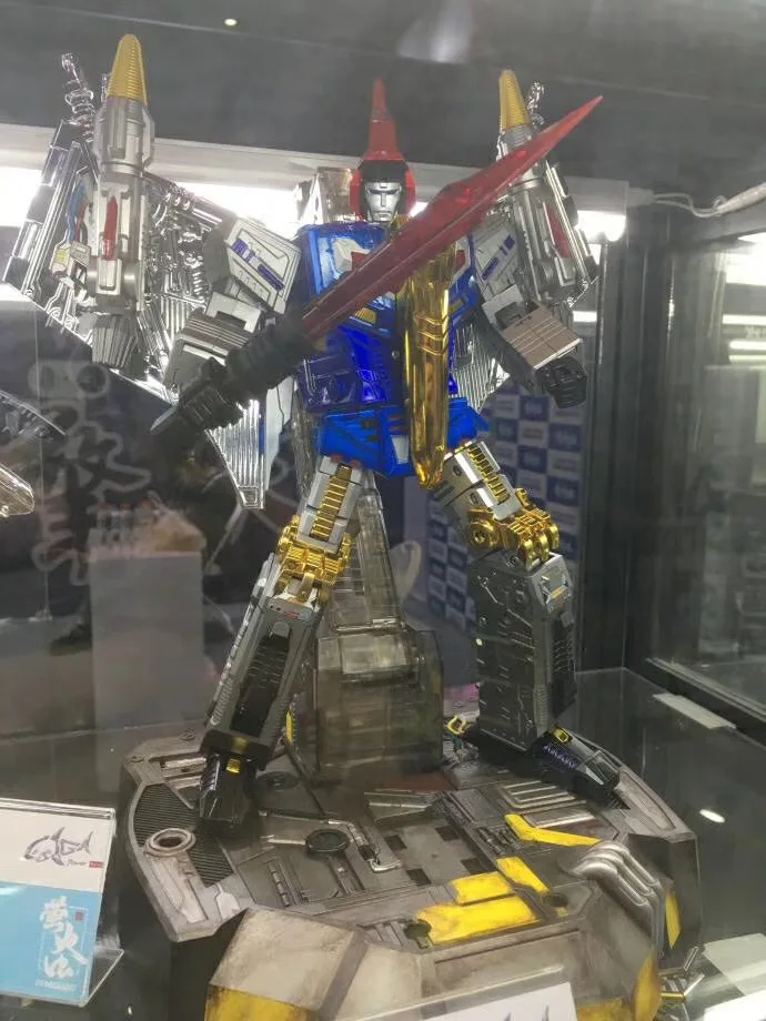 

Gigapower GP HQ-05R Gaudenter Swoop Blue Chrome Version Transformation Action Figure