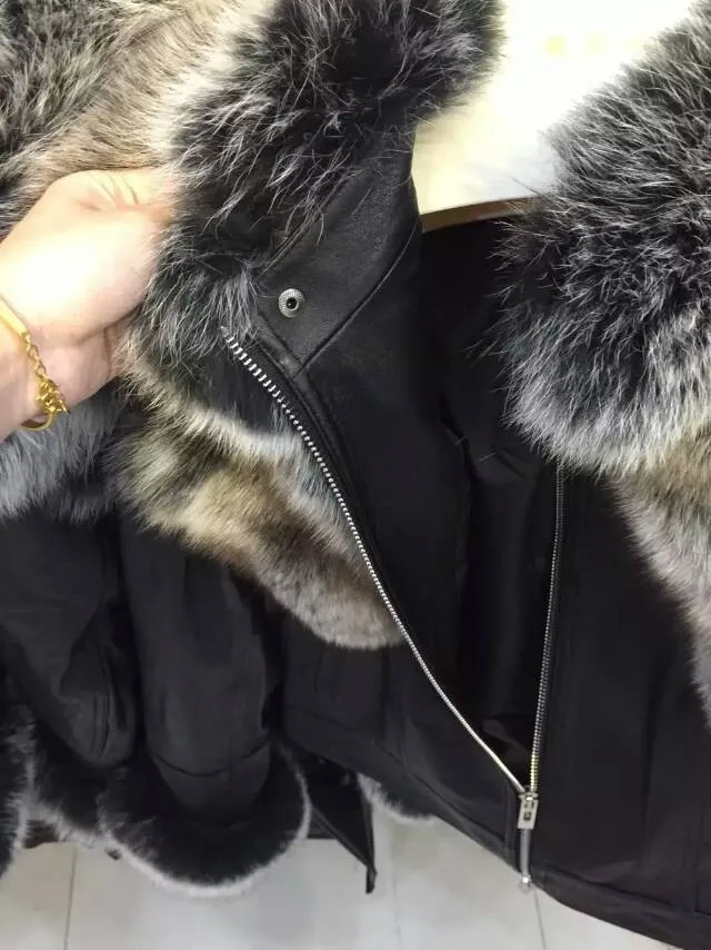 2517973610_1136146799