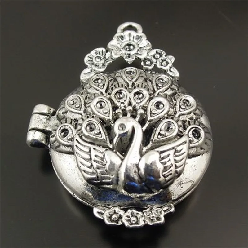 

Antique Style Silver Tone Locket Prayer Box Pendants Charms Findings 3pcs 31377 37*30*14mm