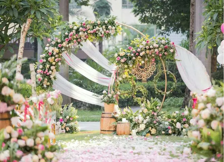 

New wedding props large iron ring arch background single arch outdoor lawn door frame.
