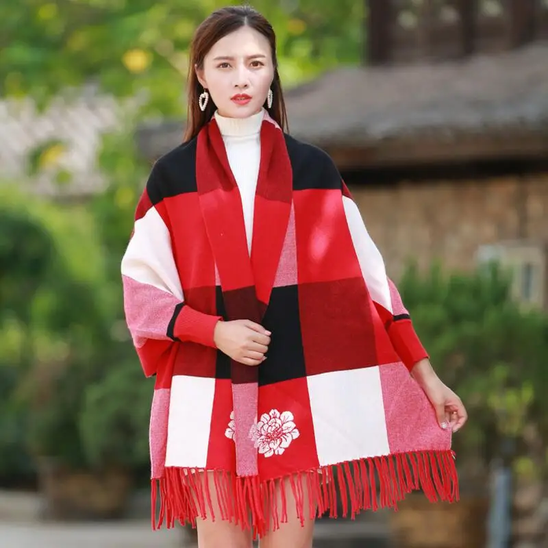 Female autumn and winter large plaid shawl dual-use cloak tassel double-sided jacquard bat sleeve sweater jacket - Цвет: Красный