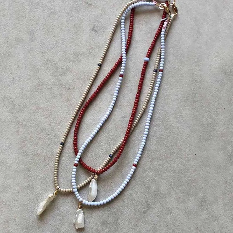 

2019 Fashion Personality Female necklace Freshwater Baroque Pearl Pendant Paired With Multicolor Beads Made Into Necklace Female