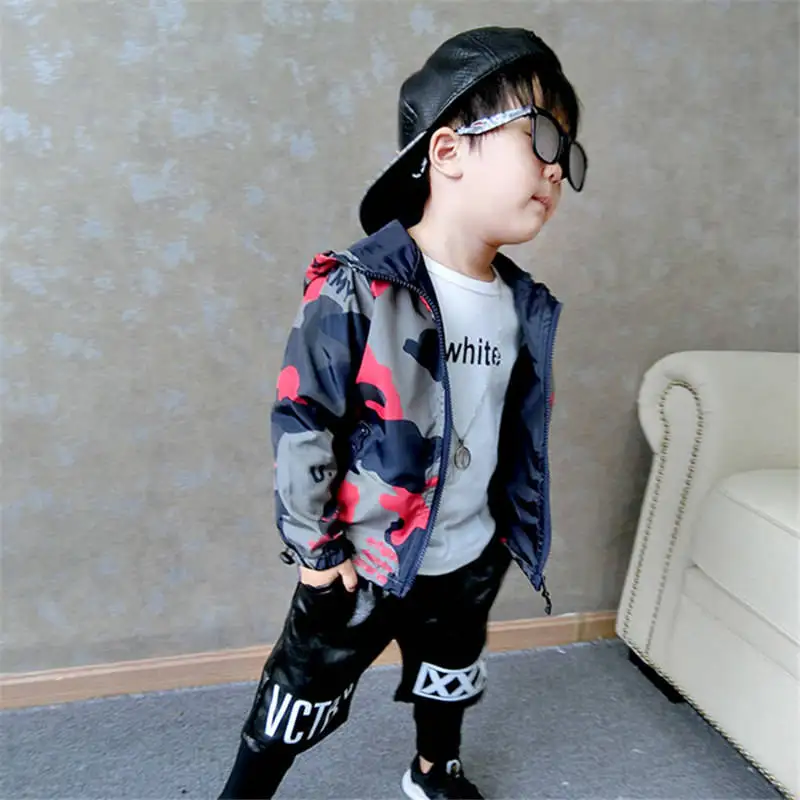 Children's jacket Korean version of the new children's clothing spring boys camouflage shirt hooded baby jacket