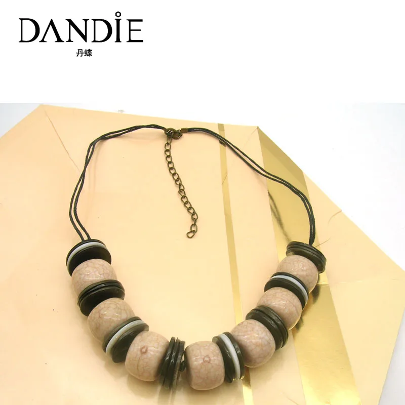 

Dandie Meat Coloured Beads River Shell Bead Necklace, Fashion Jewelry, Costume Accessory For Women
