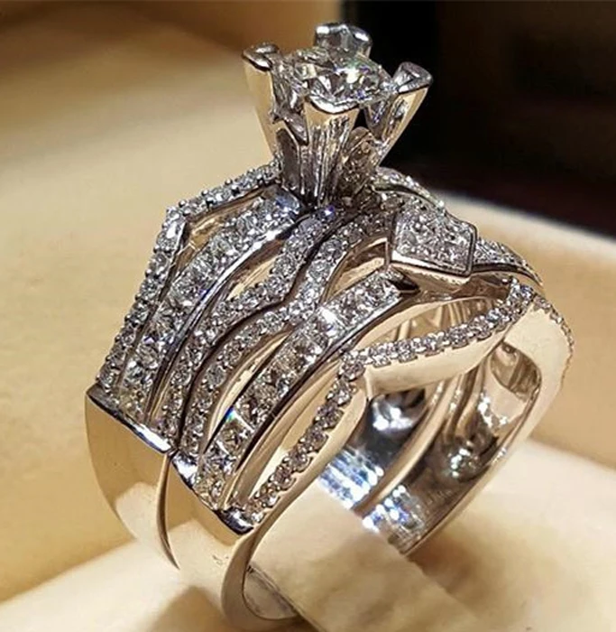 

2Pcs/Set Fashion Luxury Crystal Stone Crystal Rings For Women Sliver Color Wedding Engagement Zircon Rings Jewelry