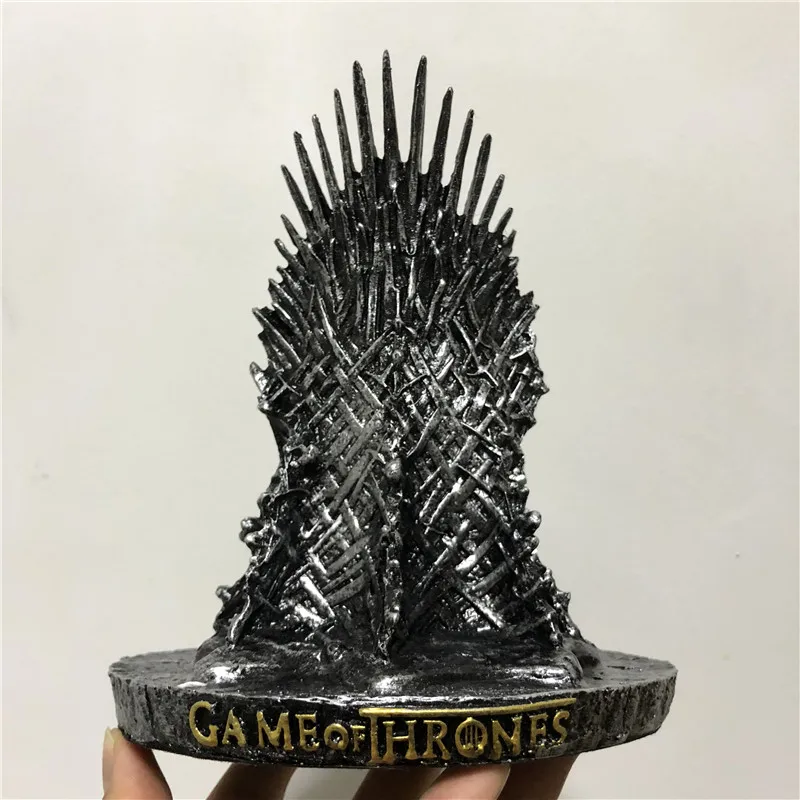 

GAME OF THRONES The Iron Throne Season 8 Song Of Ice And Fire The Iron Throne Cosplay Model Figure Desk Resin Process 17cm