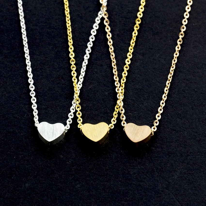 

2019 New Tiny Gold Choker Necklace Women Jewelry Stainless Steel Chain Heart Shape Pendant Necklaces Gift Ethnic Bohemian Colar