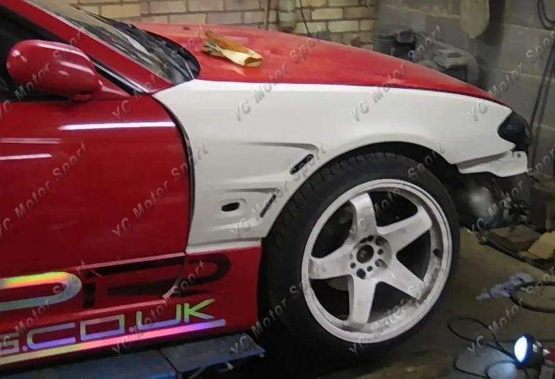 1999-2002 Nissan S15 Silvia Dmax Style +30mm Front Fenders FRP (109)