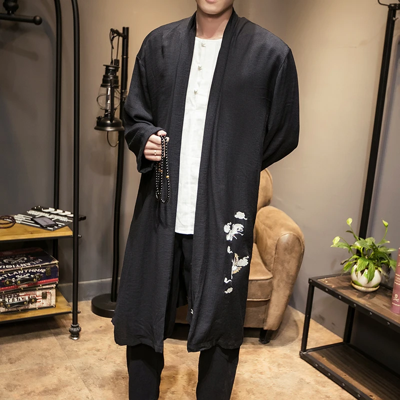 Длинное кимоно куртка 2018 Весна Лето Вышивка однотонная винтажная куртка Мужская Тренч японский стиль Мужская китайская верхняя одежда