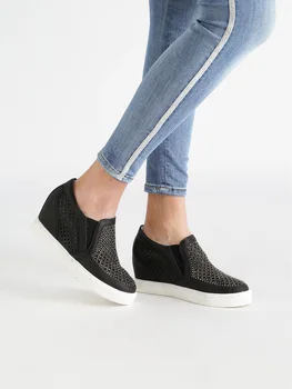 

JANESSA Sneakers perforated with rhinestone