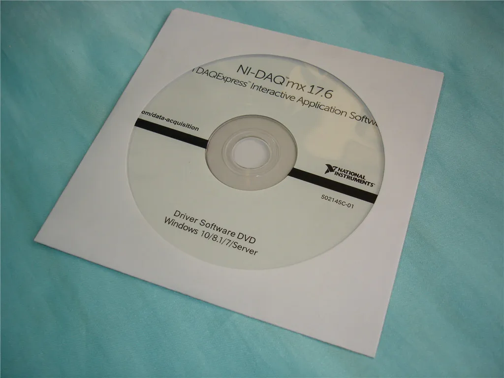 Cd (compact disk rom) dvd (digital versatile disc). Оптические диски cd dvd blu-ray. Princo cd. Диск cd-r 80min 700mb. Черные компакт диски.