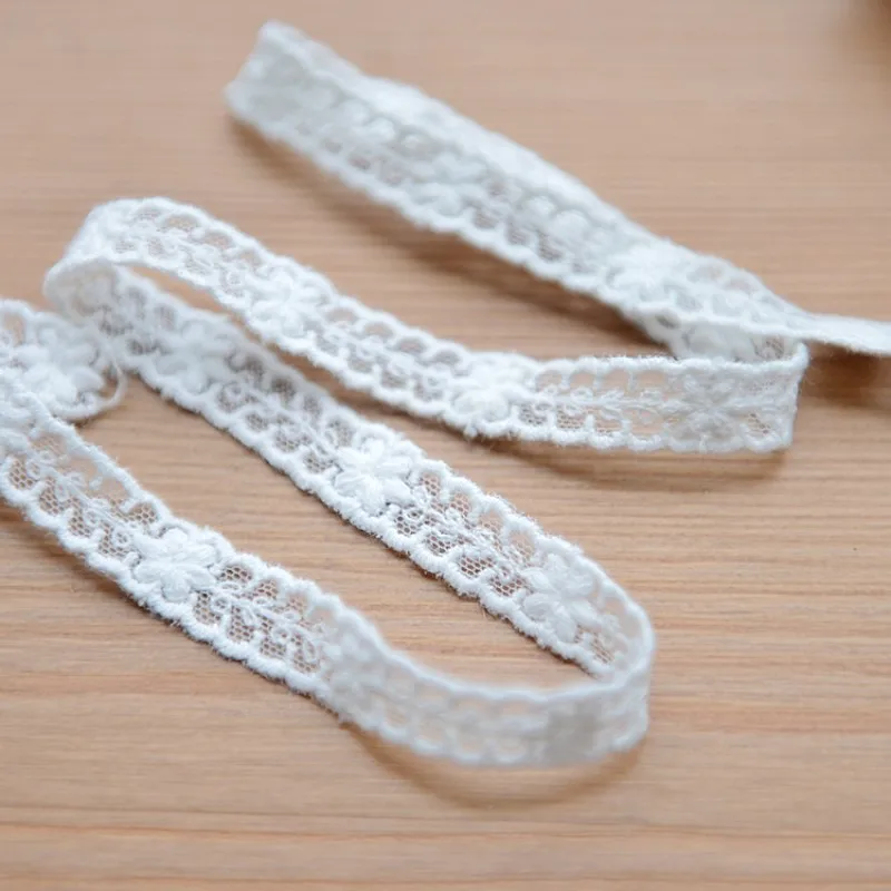 

2019 hot sale Fine mesh cloth embroidery lace baby clothing lace accessories cloth material is 1.2 cm G855