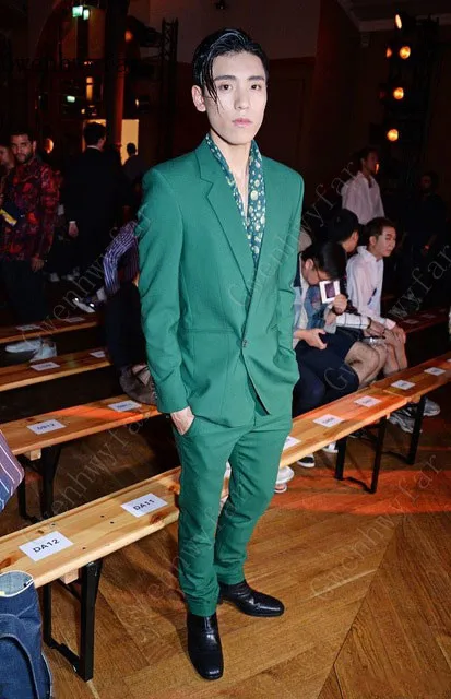 Custom-Made-Green-Elegant-Groom-Wears-A-Peak-Lapel-Tuxedo-Men-s-Wedding-Suit-Men-s.jpg_640x640