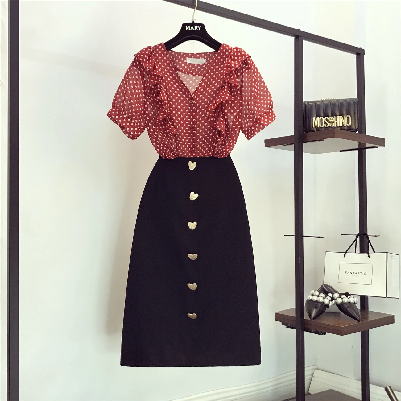 

2019 New Summer Fashion Women's Sets Ruffles Dot Chiffon Blouses + Love Button Slim Black Long Skirt Female Suits Skirt and Top