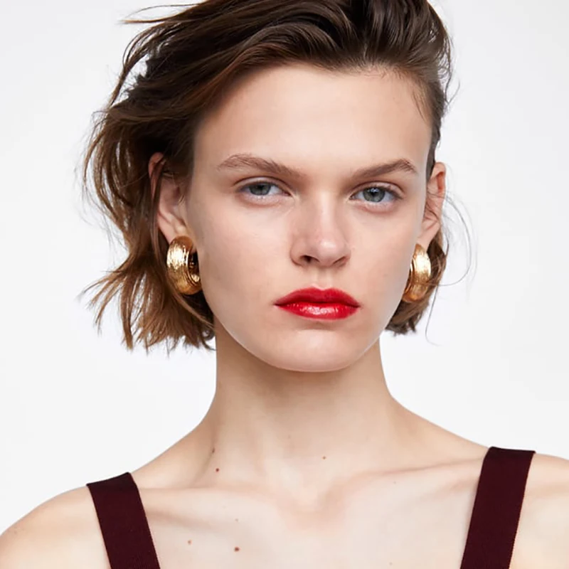 

JUJIA New Simple Design Fashion Women's Statement Jewelry Clip Earrings Alloy Metal Earring For Girls