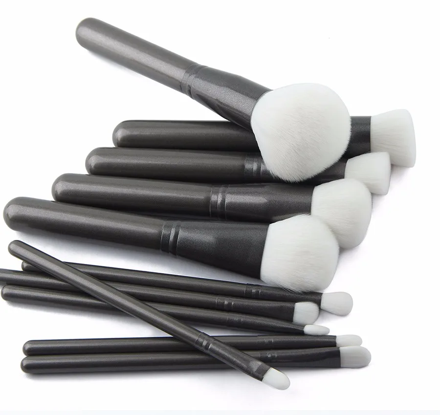 makeup brushes (7)