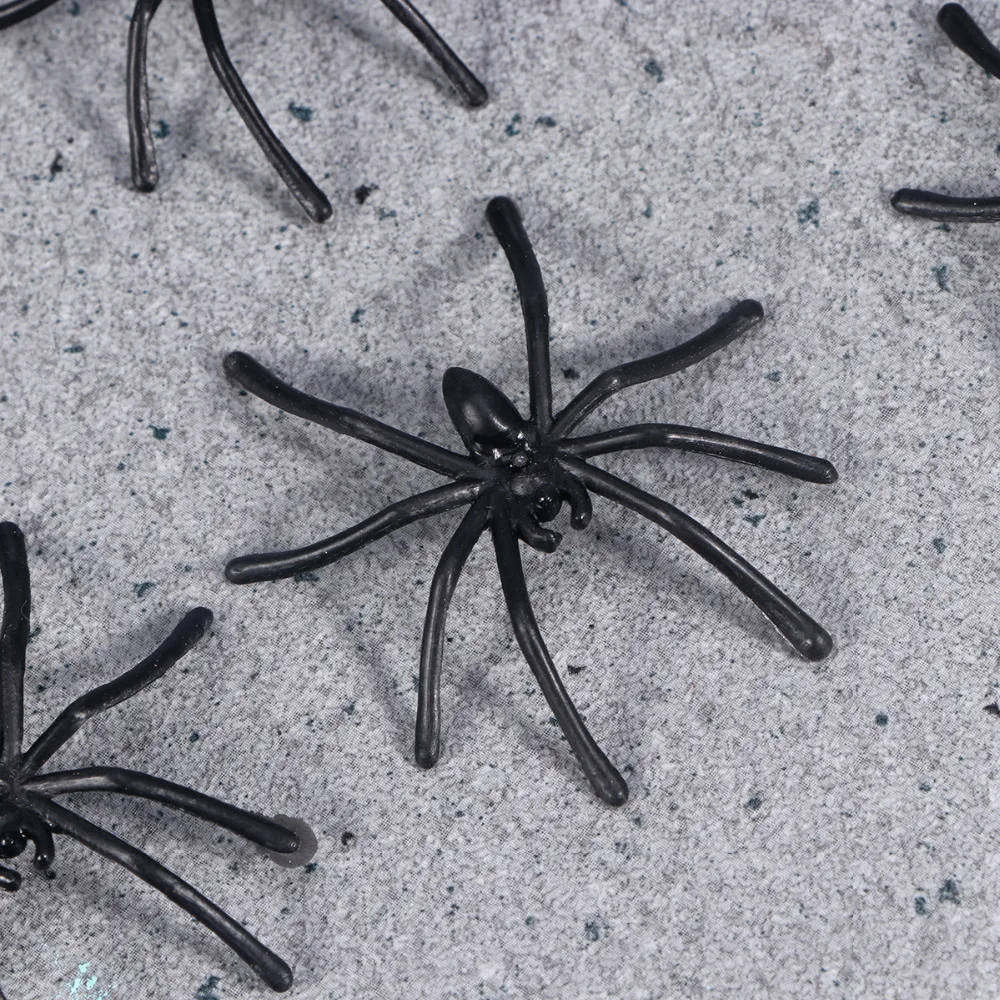 100 шт Пластиковые поддельные паук розыгрыши Реалистичная бутафория паук для розыгрыша Хэллоуин вечерние украшения