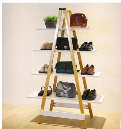 Creative jewelry racks in clothing stores Individual multi-storey landing racks Multifunctional window display racks in women's