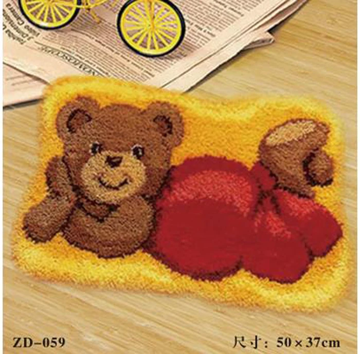 Bear Latch Hook Rug Kits Crocheting Wall Tapestry Yarn Sofa Cushion Set