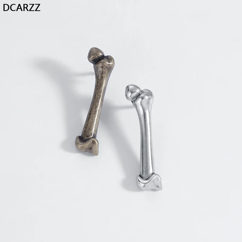 

Femur Lapel Pin Anatomy and Anatomical Medical Jewelry Leg Bone,Metal Bone Lapel,Tibia Brooch for Doctors Jewellery Wholesale
