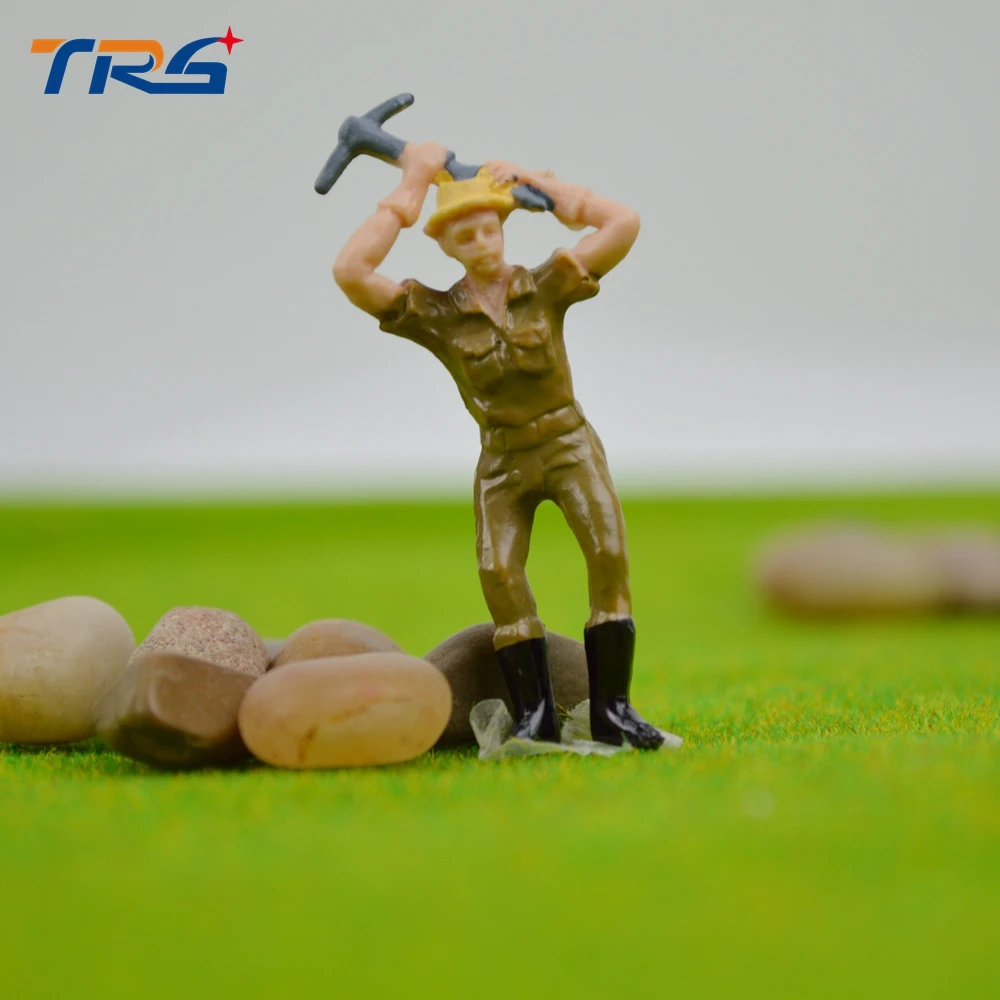 150 Workman Painted Railway Worker Architectural Scale Model Worker